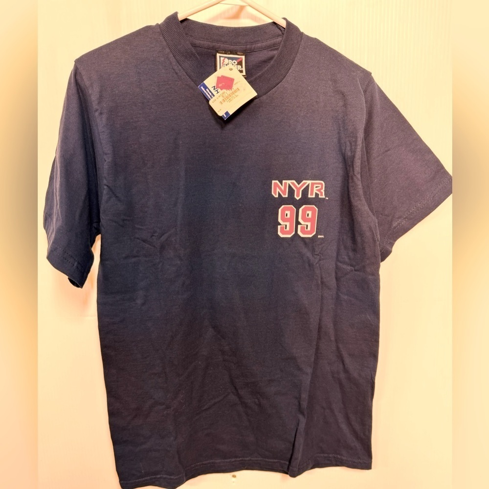 Vintage Wayne Gretzky - Picture 2 of 5